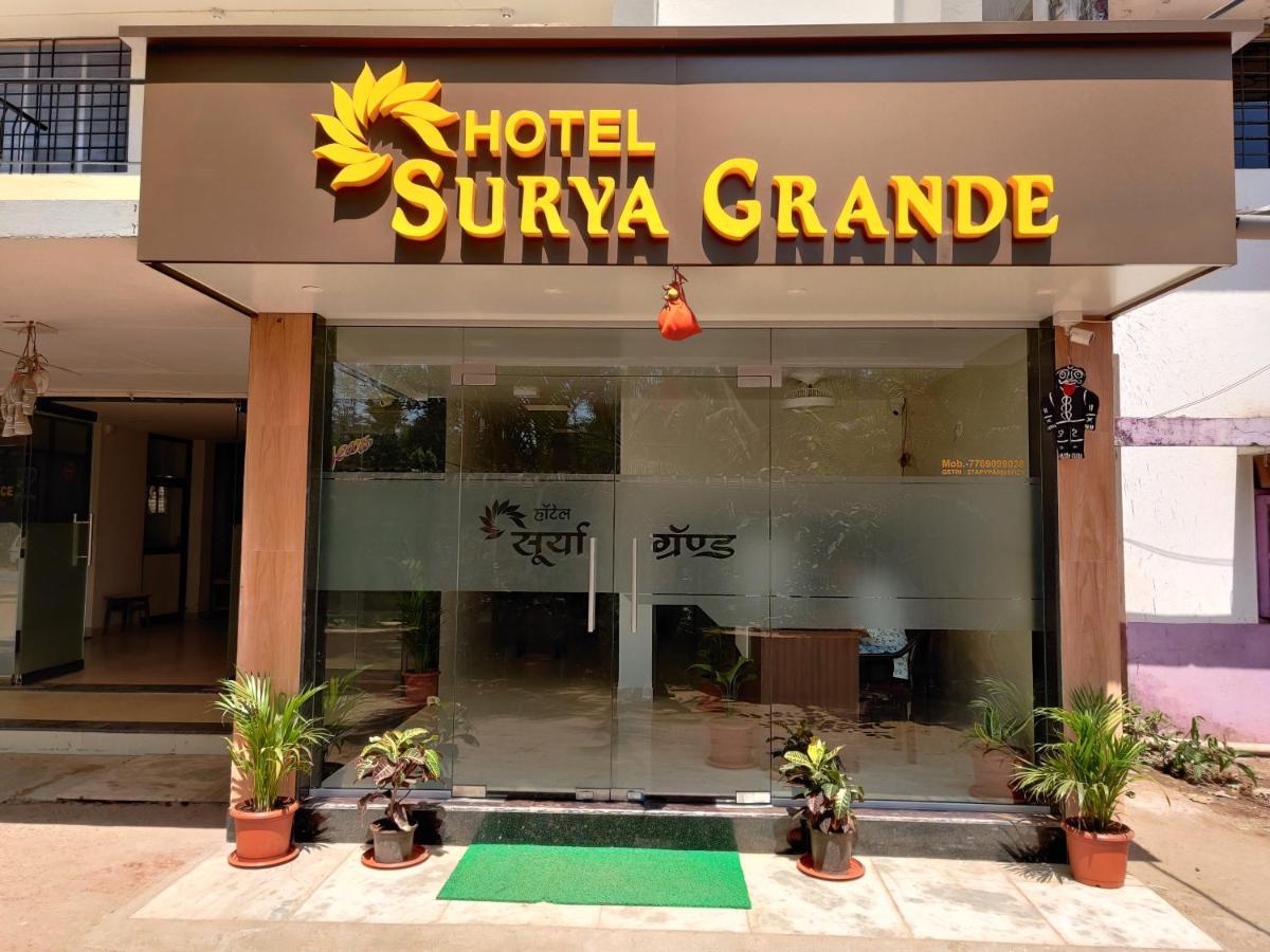 Hotel Surya Grande Kudal  Eksteriør bilde